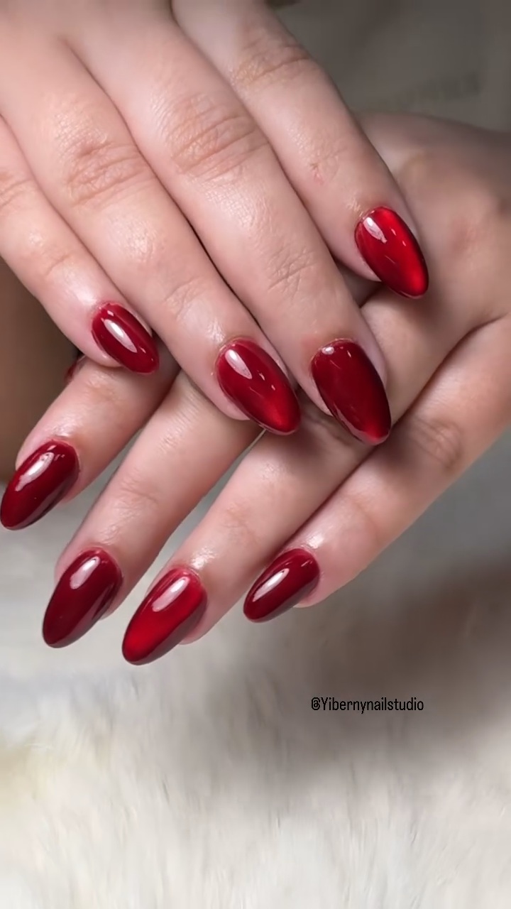 Diseño de uñas y detalles de manicura
